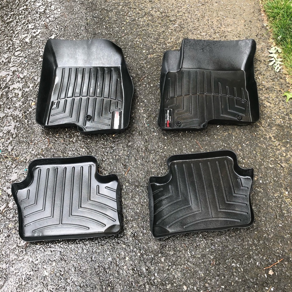 Weather tech floor mats- 2016 Jeep Patriot